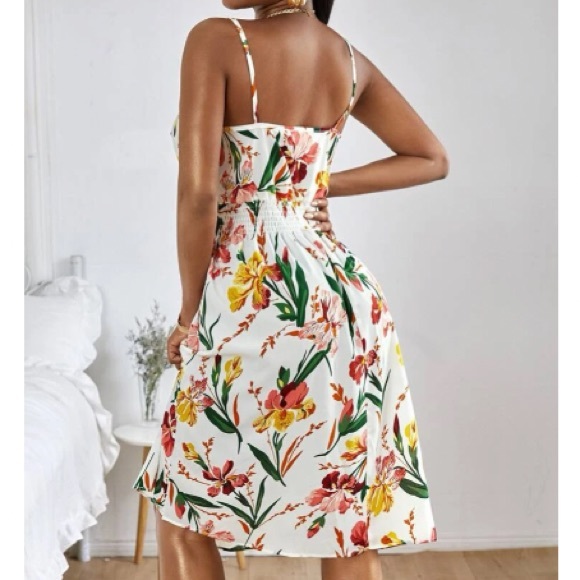 Boho floral print shirred cami dress - Picture 3 of 5